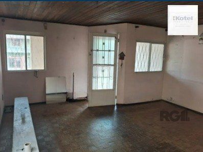 Casa com 3 dormitórios no bairro Vila Jardim — foto 3