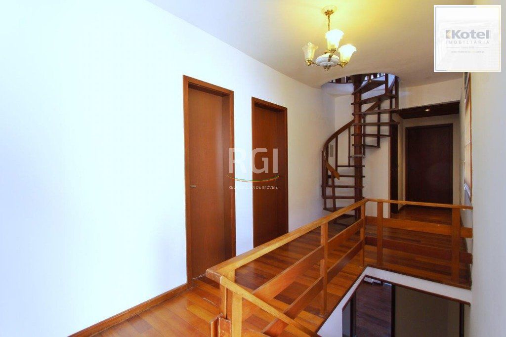 Casa para Venda - 185.29m², 4 dormitórios, sendo 2 suites, Teresópolis — foto 2