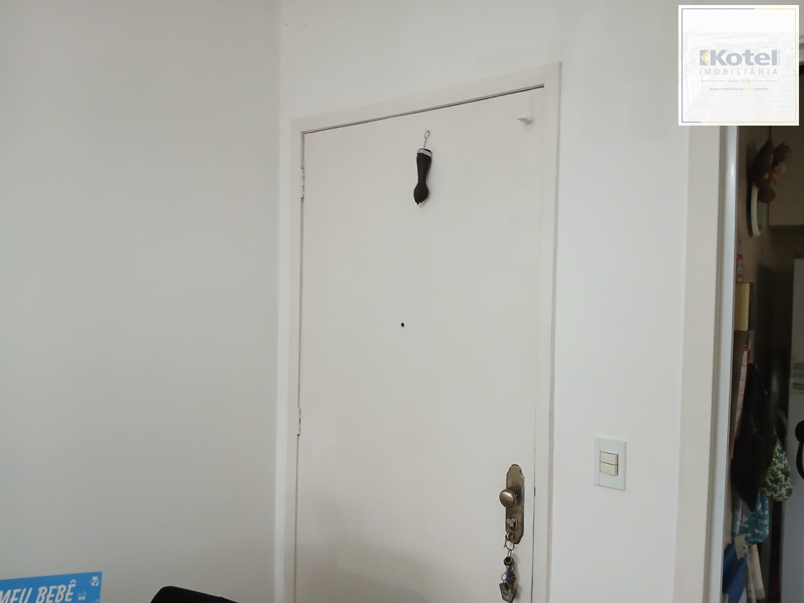 Apartamento de 02 dormitorios na Rua Nunes,bairro Medianeira -Porto Alegre — foto 4