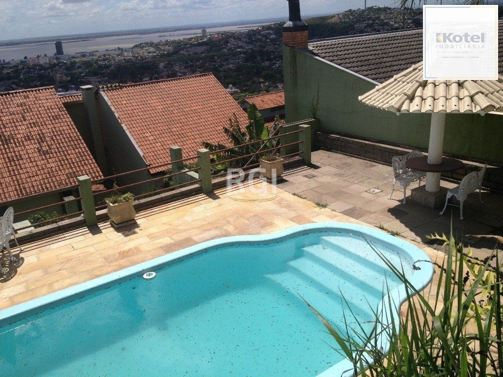 Casa Condominio para Venda - 350m², 4 dormitórios, sendo 1 suites, 2 vagas - Nonoai — foto 2