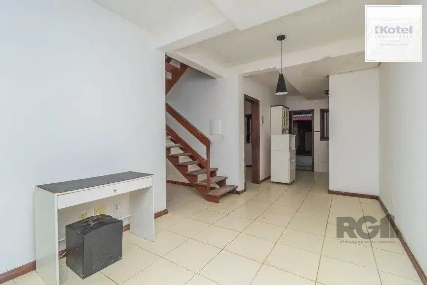Casa 110m² - 3 dormitórios, 1 vaga no bairro Aberta dos Morros — foto 3