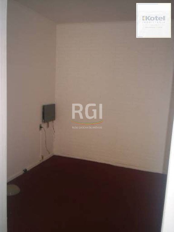 Casa para Venda - 250m², 3 dormitórios, 2 vagas - Petrópolis — foto 2