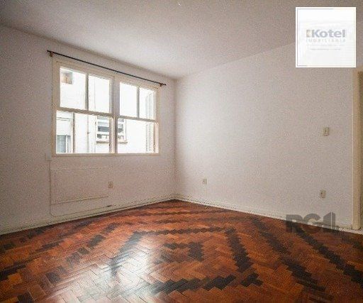 apartamento amplo e bem localizado de 2 dormitórios+dependência — foto 3