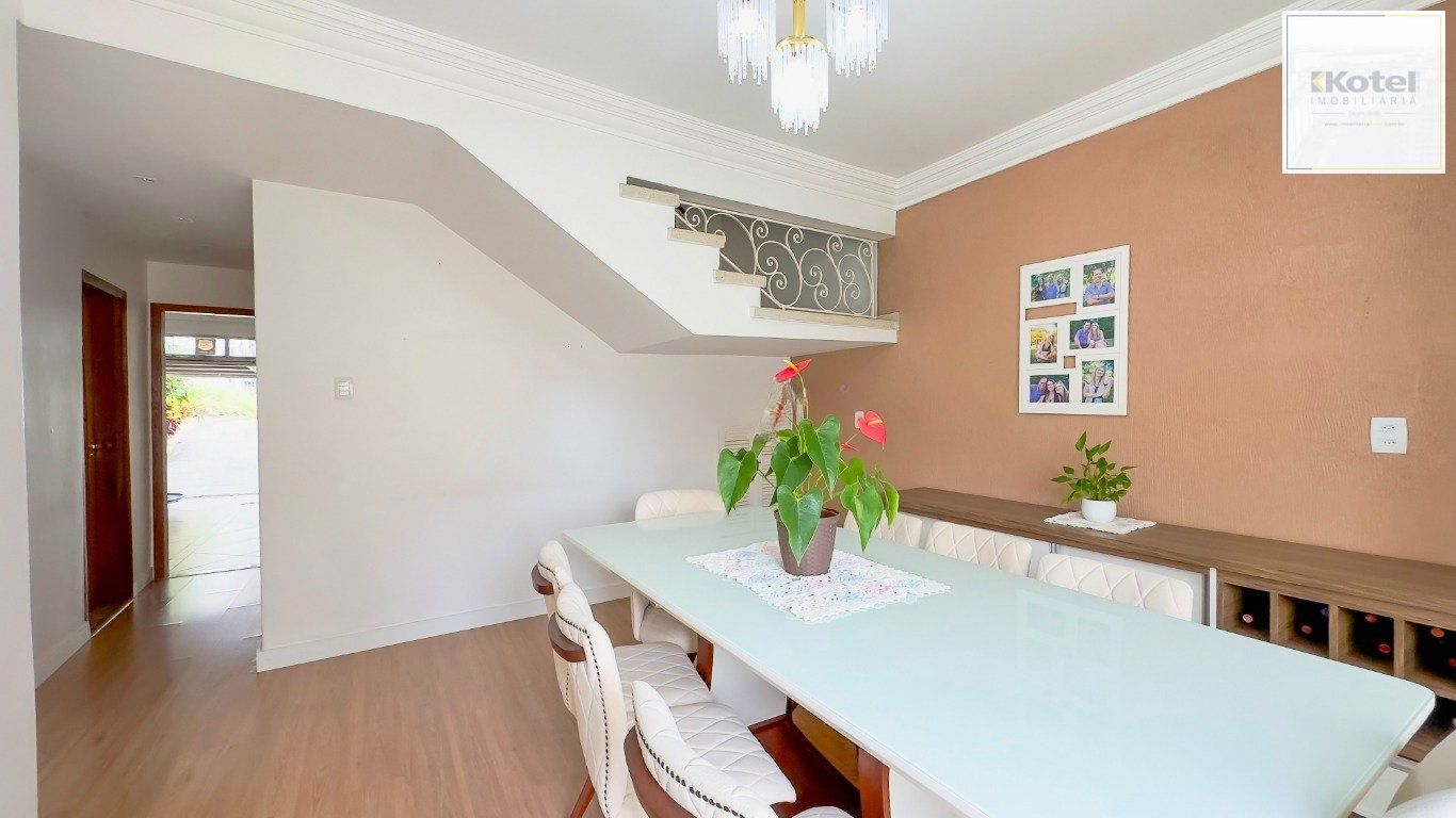 Casa de 3 dormitórios à venda no Bairro Azenha, Porto Alegre. — foto 2