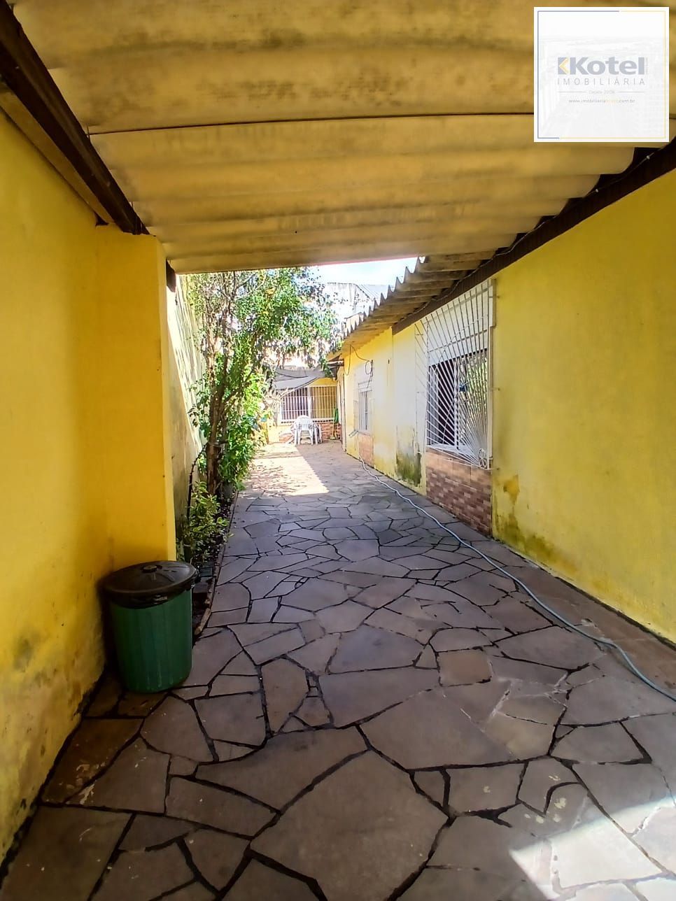 Ampla casa com patio no bairro Rubem Berta . — foto 3