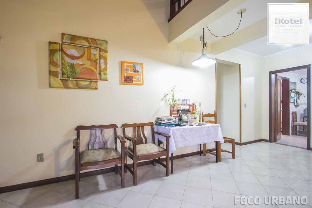 Casa 3 dormitórios à venda no Bairro Parque Santa Fé - Porto Alegre