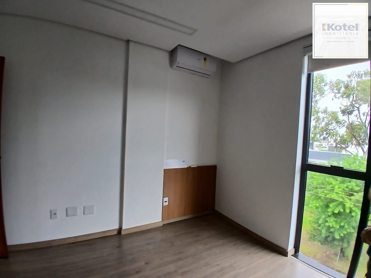 Sala Comercial à venda, 21m², São João - Porto Alegre — foto 3