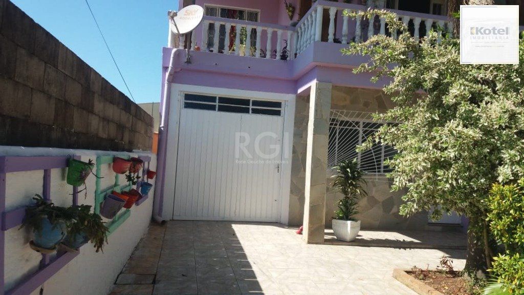 Casa para Venda - 300m², 5 dormitórios, Augusta