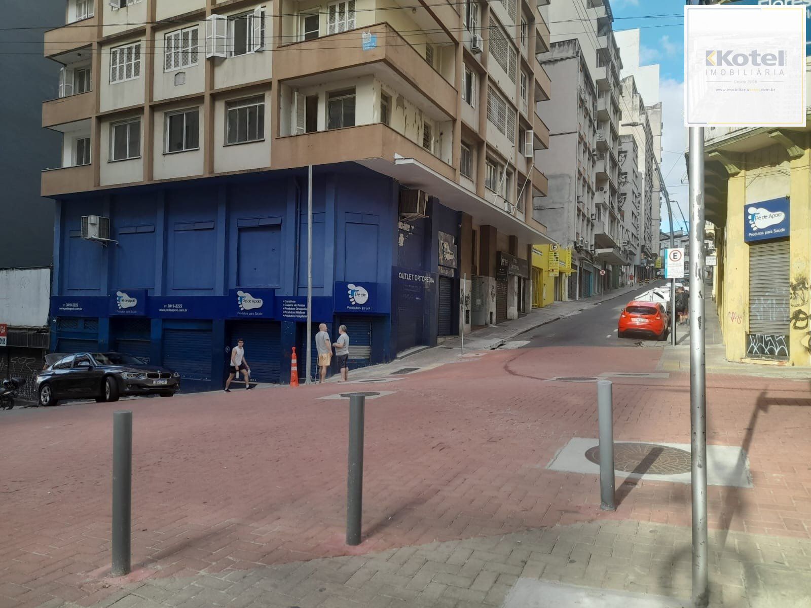 Apartamento com 3 dormitórios no bairro Centro Histórico