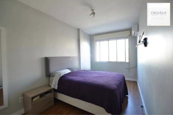 Apartamento com 2 quartos, 1 vaga e 58m² no bairro Menino Deus