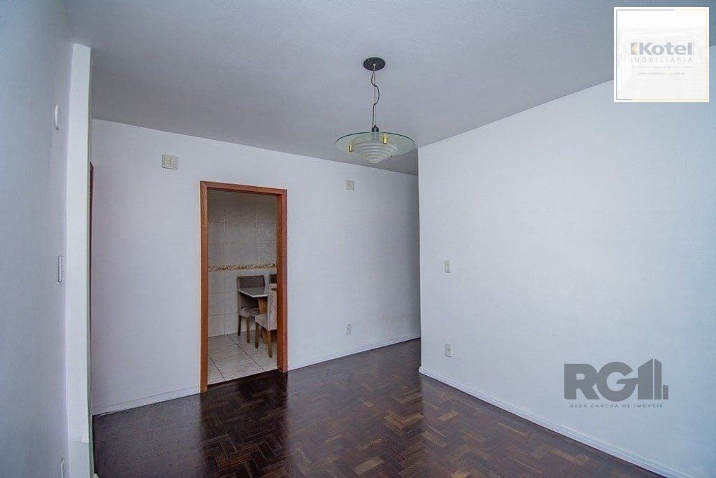 Excelente apartamento de 78m² com 3 dormitórios no bairro Petrópolis. — foto 2