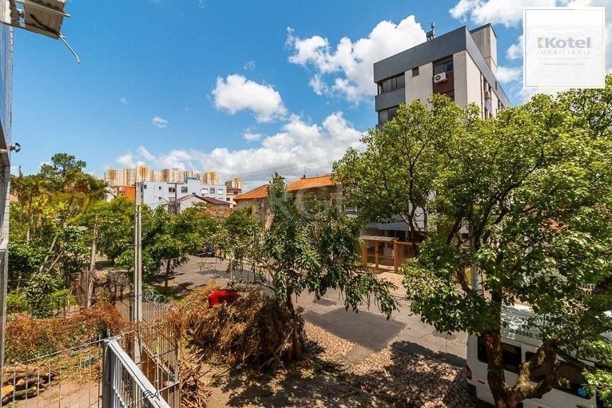 Apartamento para Venda - 43m², semi mobiliado, 1 dormitório, churrasqueira e 1 vaga de garagem no bairro Partenon — foto 5