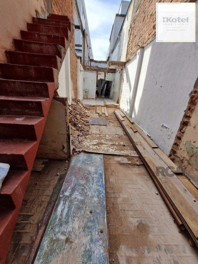 Casa 2 quartos à venda, 90m², Menino Deus - Porto Alegre