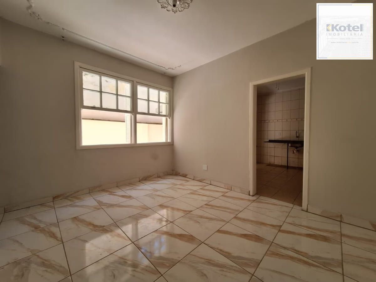 Apartamento de 2 dormitórios à venda em Praia de Belas, Porto Alegre.