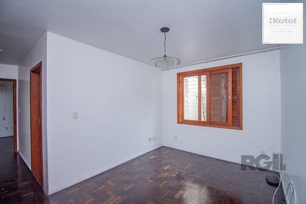 Excelente apartamento de 78m² com 3 dormitórios no bairro Petrópolis. — foto 3