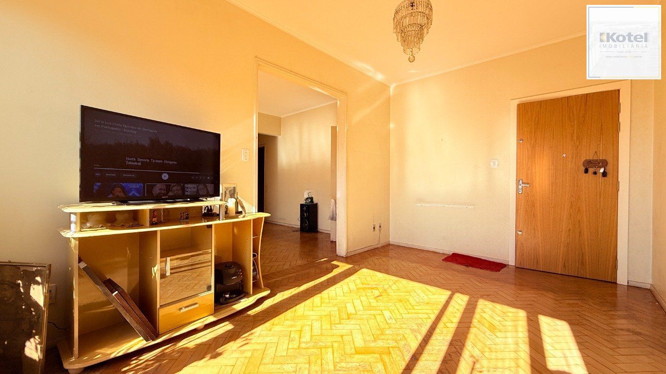 Apartamento de 3 dormitórios à venda no Bairro Petrópolis, Porto Alegre. — foto 4