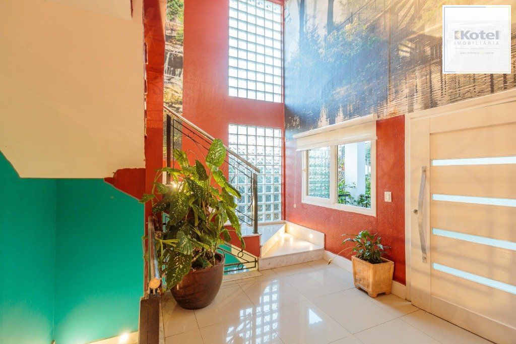 Casa de 498m², bairro Teresópolis — foto 2