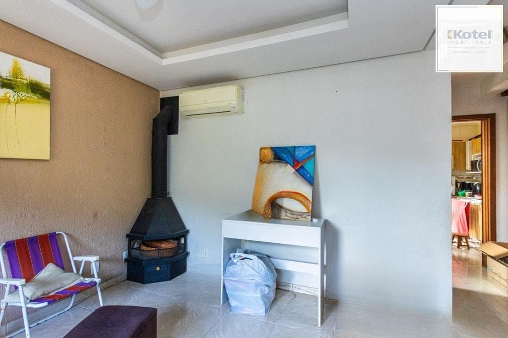 Casa de 3 dormitórios no Bairro Lomba do Pinheiro - Porto Alegre — foto 4