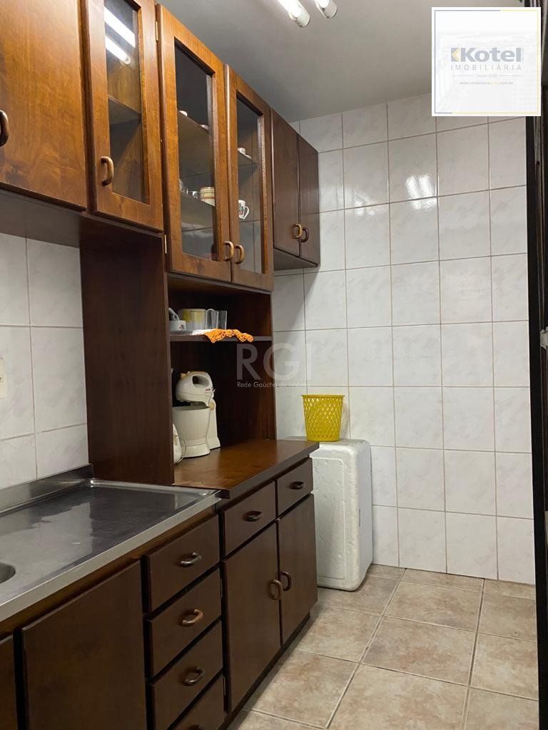Casa para Venda - 330m², 6 dormitórios, 3 vagas - Cavalhada — foto 4