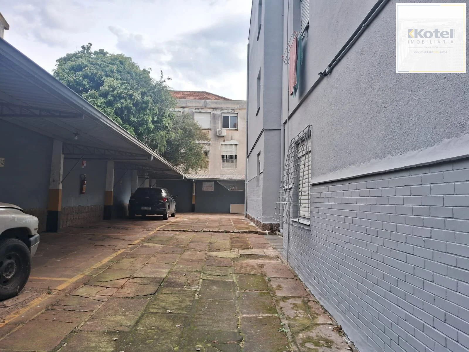 Apartamento de 2 dormitórios no Bairro São Sebastião, Porto Alegre — foto 2