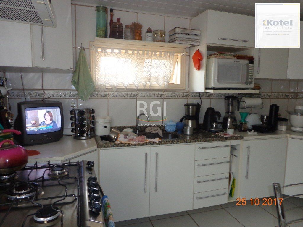 Casa para Venda - 380m², 2 dormitórios, sendo 1 suites, 1 vaga - Nonoai — foto 3