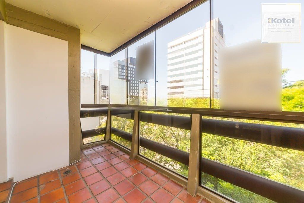 Apartamento de 3 dormitórios à venda no Bairro Auxiliadora, Porto Alegre. — foto 4