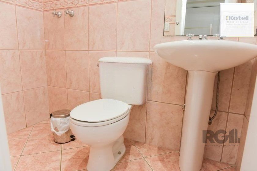 Casa de 197m² - 5 dormitórios, 3 vagas no bairro Rubem Berta — foto 5