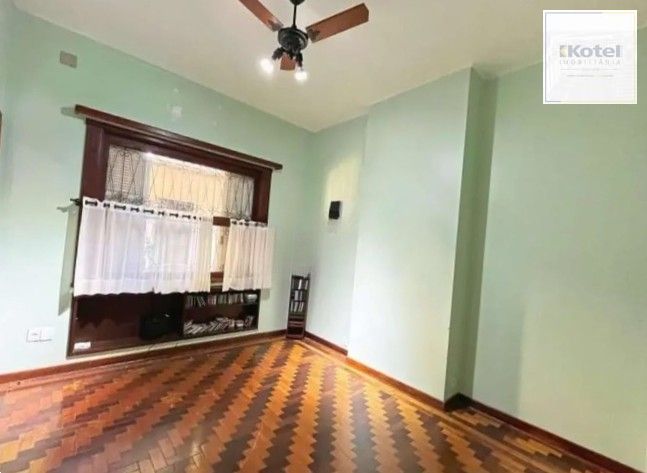 Casa 4 quartos à venda, 374m², Vila Assunção - Porto Alegre