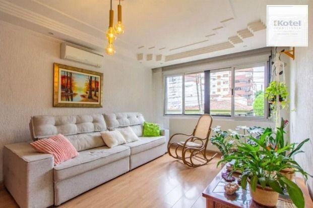 Apartamento amplo de 110 m2 com 3 quartos à venda em Menino Deus - RS