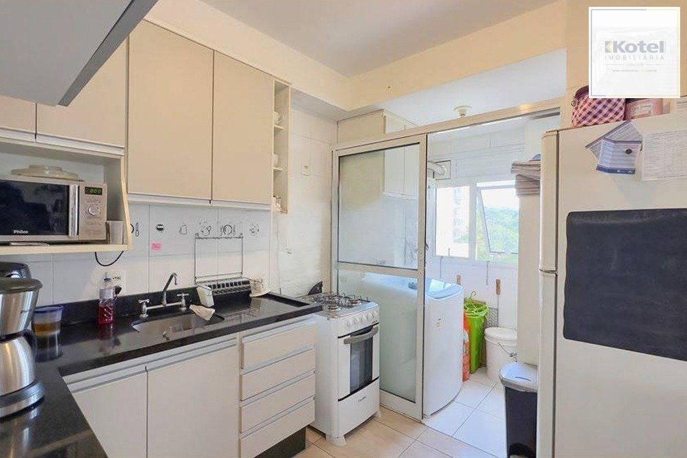 Apartamento de 3 dormitórios à venda no Bairro Teresópolis, Porto Alegre. — foto 3