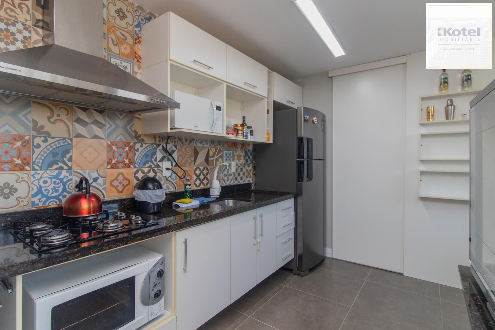 Apartamento de 2 dormitórios á venda no Bairro Teresópolis - Porto Alegre. — foto 4