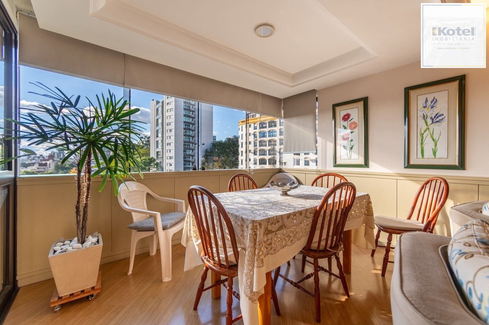 Apartamento de 3 dormitorios á venda no Bairro Mont Serrat, Porto Alegre — foto 2