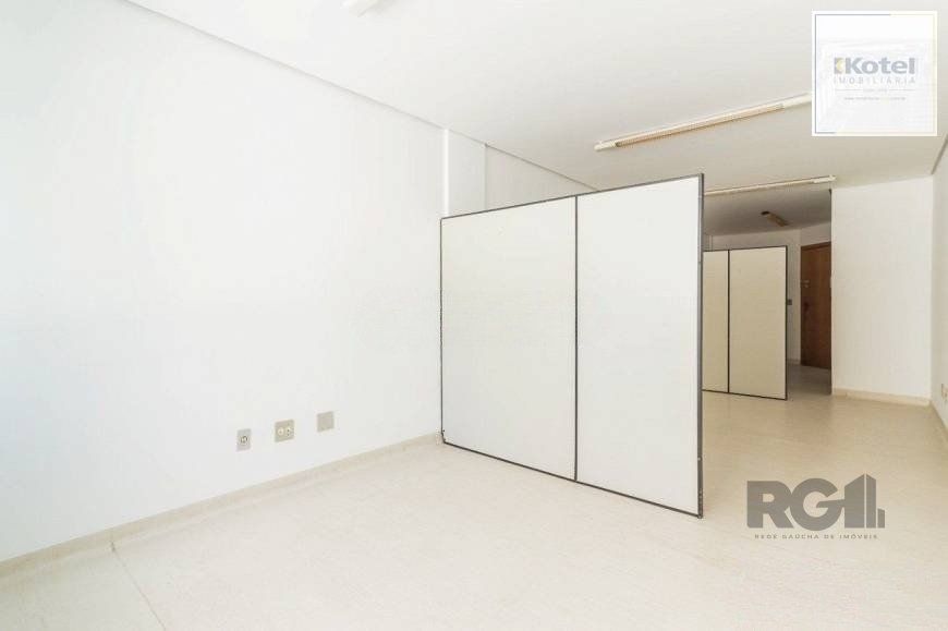 Sala comercial de 36m² no bairro Menino Deus