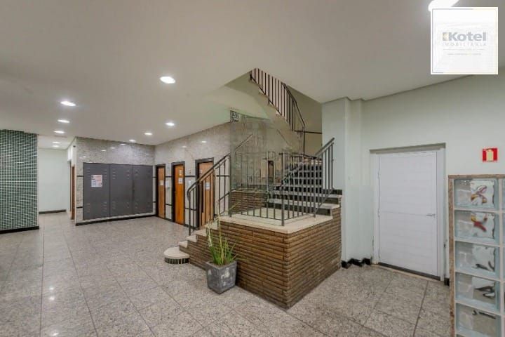 Apartamento 3 dormitórios no bairro Centro Histórico de Porto Alegre-RS.