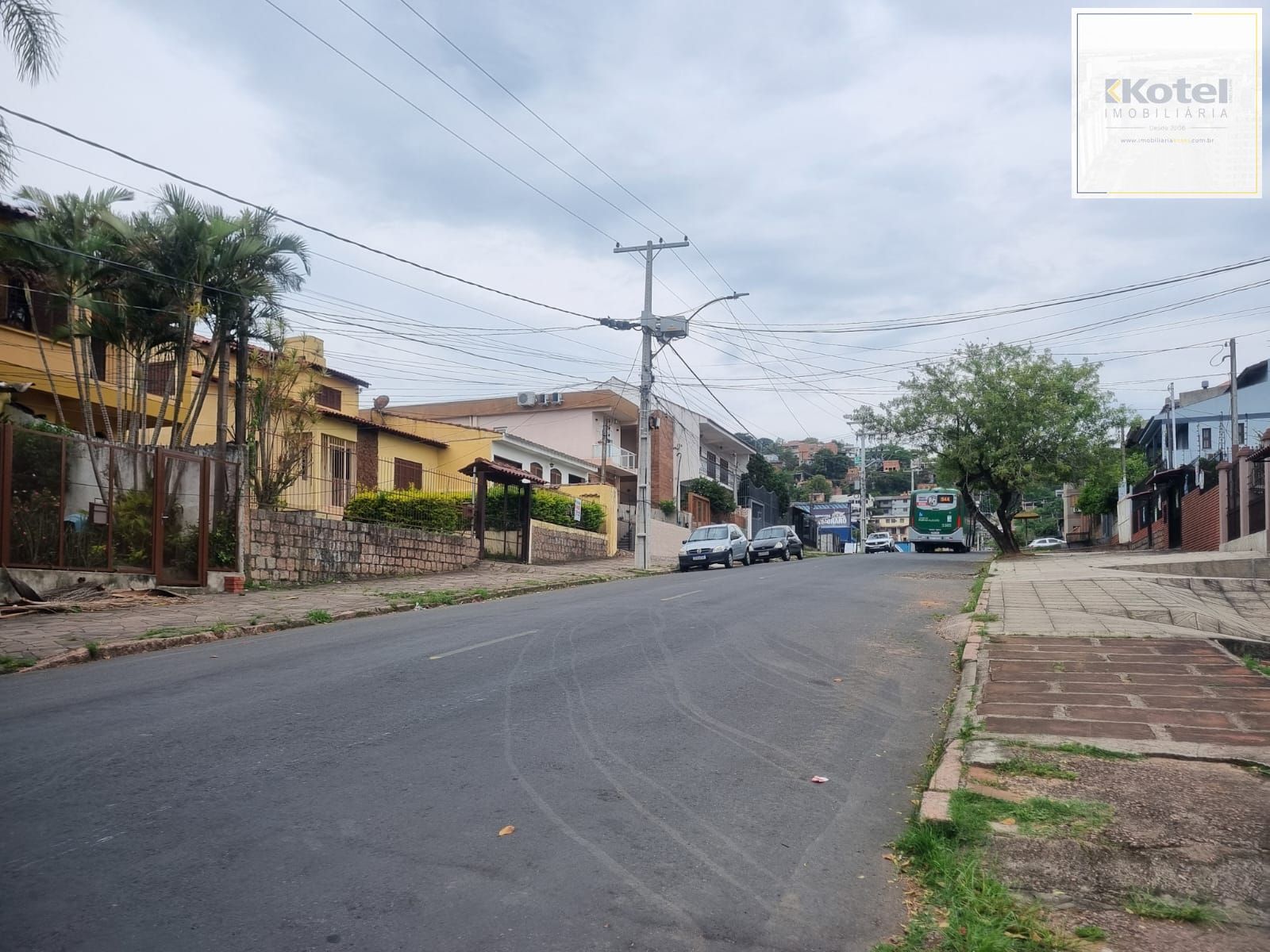 Chalé e edícula em Terreno plano e bem localizado! Ótima oportunidade para investir!