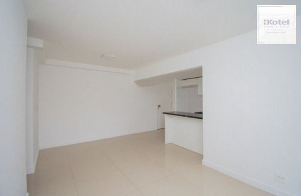Apartamento com 3 quartos e 75m² à venda em Jardim Carvalho, Porto Alegre. — foto 3