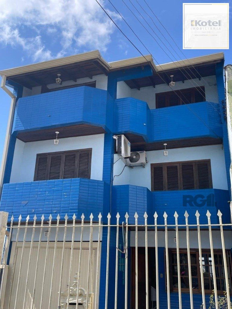 Casa 420m², 4 dormitórios, 3 vagas no bairro Partenon — foto 2
