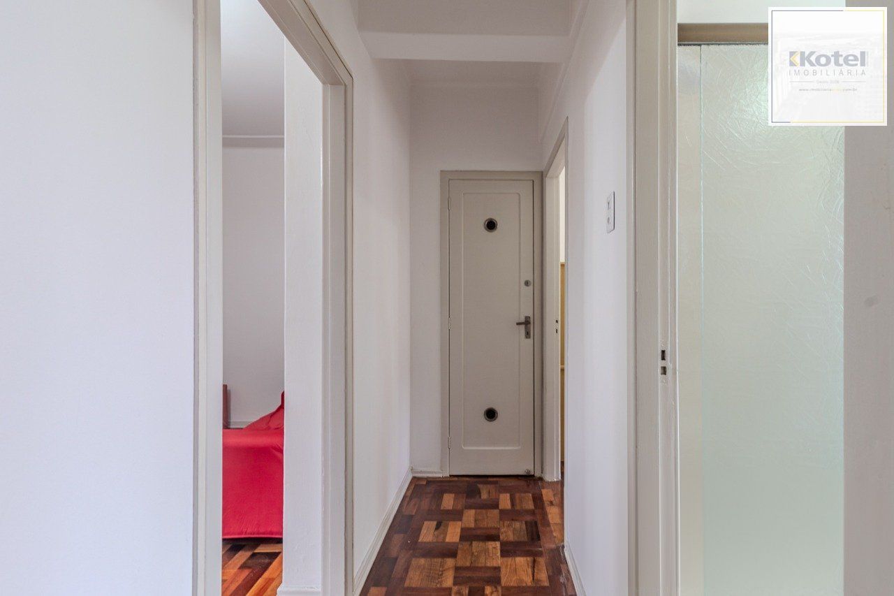 Apartamento 2 dormitórios no Centro Histórico