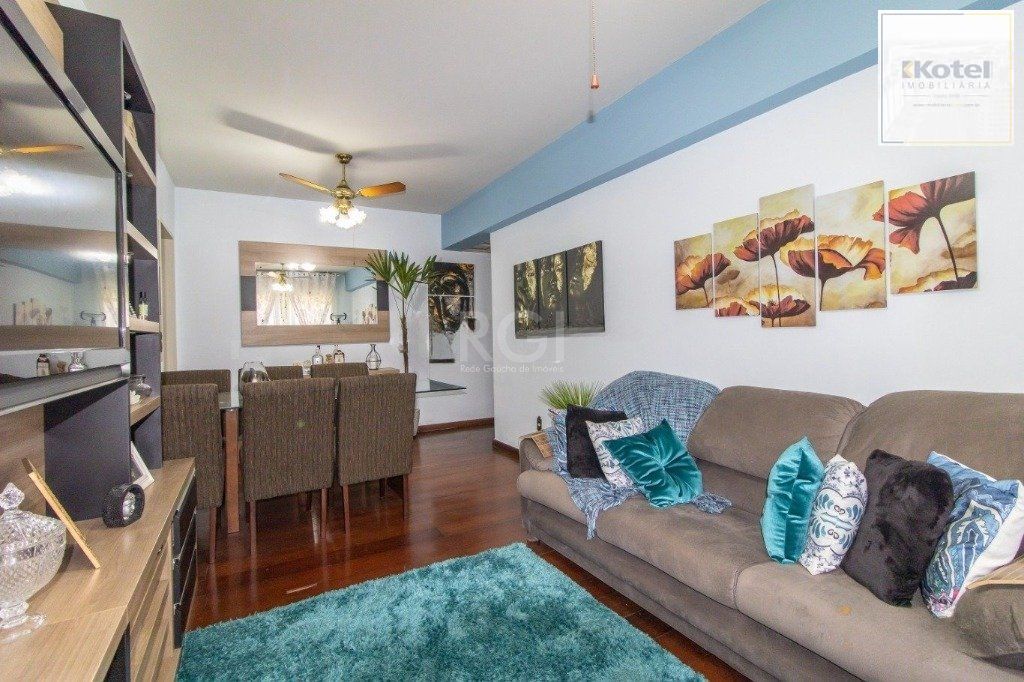 Apartamento de 77m², Bairro Menino Deus