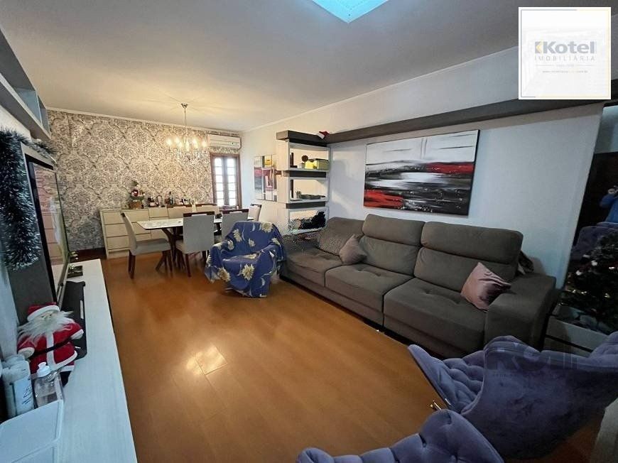 Casa de 200m², bairro Rubem Berta — foto 3