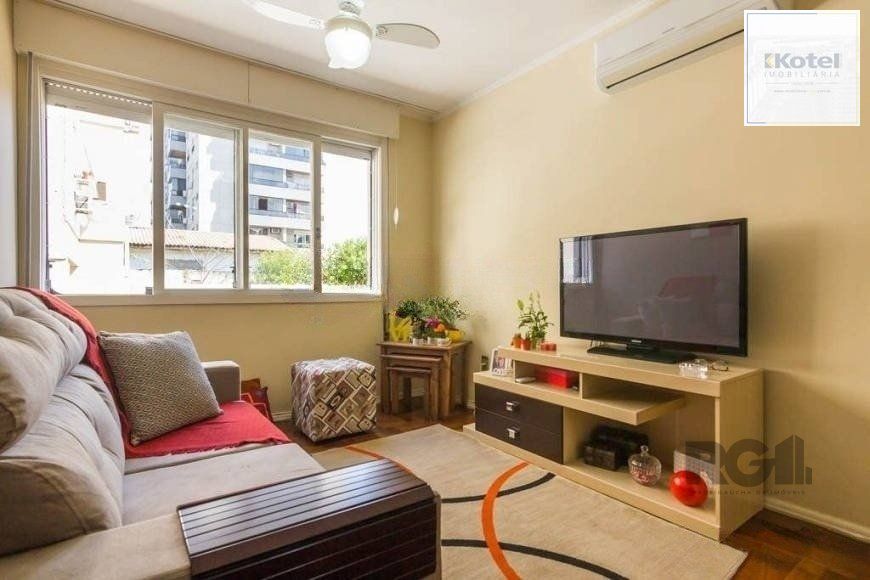 Apartamento 86m² - 3 dormitórios, 2 banheiros, 1 vaga no bairro Petrópolis — foto 2