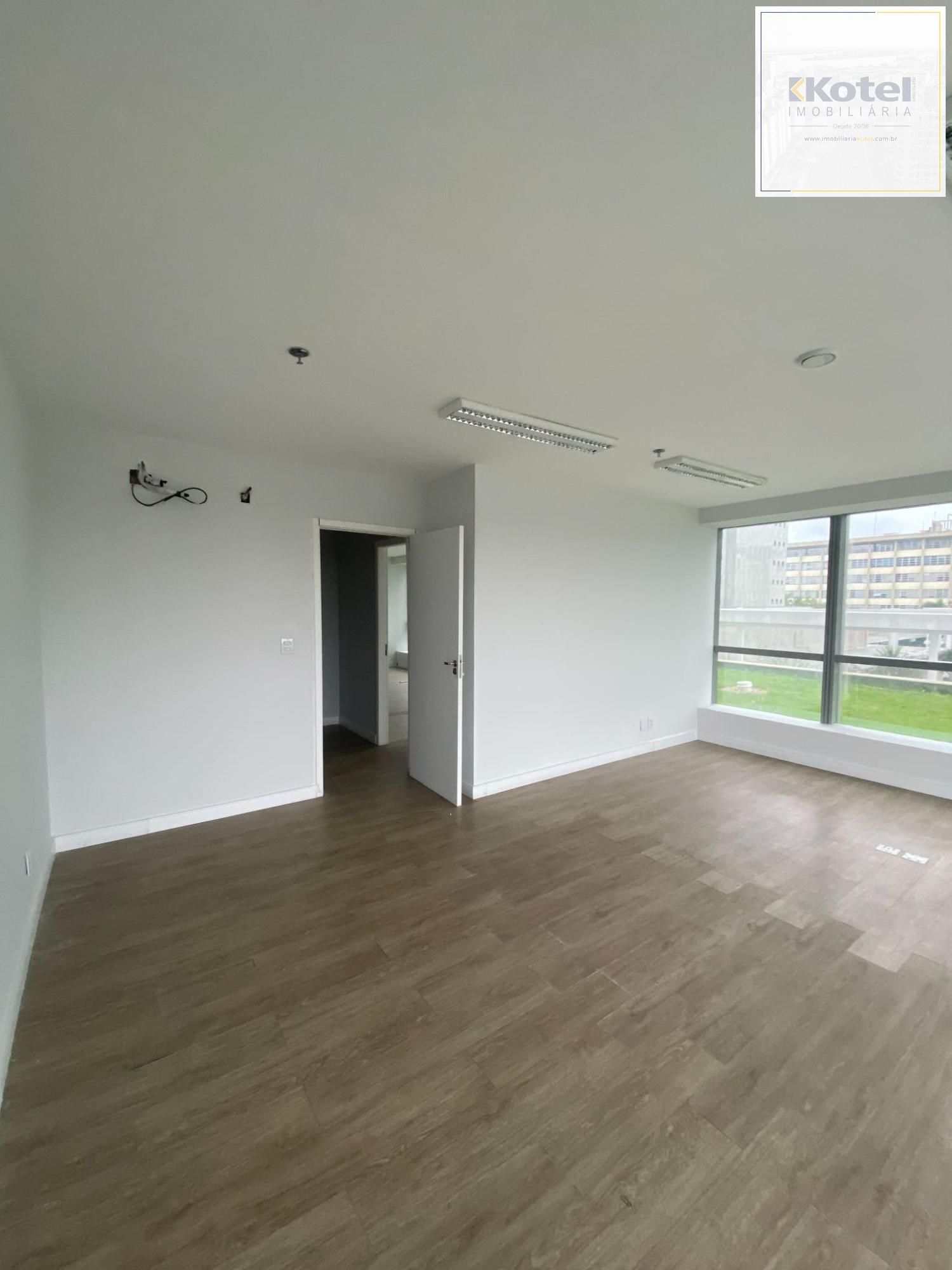 Sala Comercial no Bairro Praia de Belas - Porto Alegre