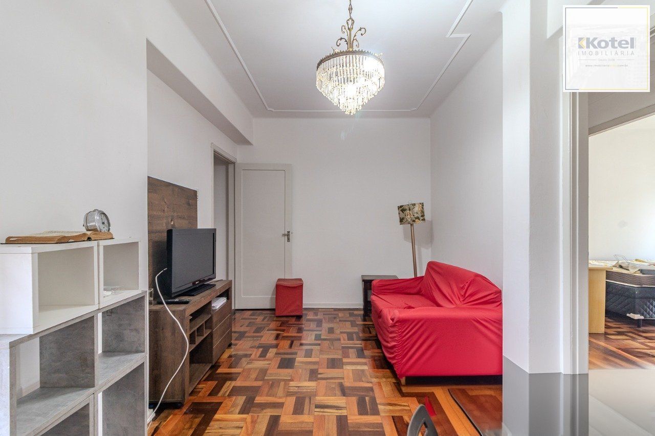 Apartamento 2 dormitórios no Centro Histórico
