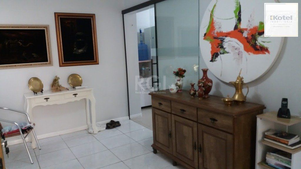 Casa para Venda - 289m², 4 dormitórios, sendo 1 suites, 4 vagas - Cavalhada — foto 5