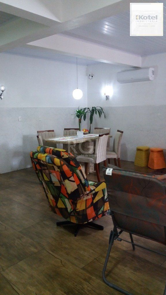 Casa para Venda - 228m², 3 dormitórios, 3 vagas - Teresópolis — foto 4