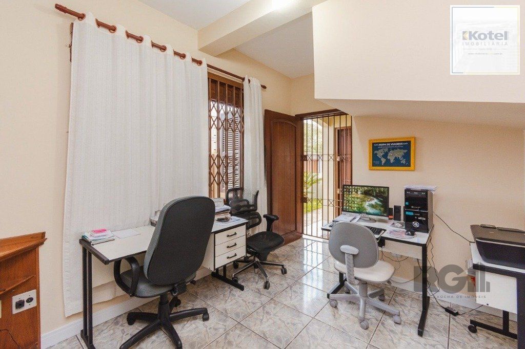 Casa com 4 dormitórios no bairro Morro Santana — foto 5