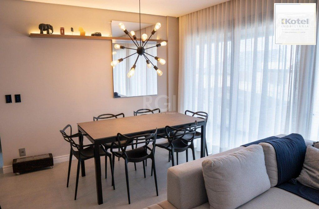 Apartamento para Venda - 81.57m², 2 dormitórios, sendo 1 suites, 2 vagas - Centro