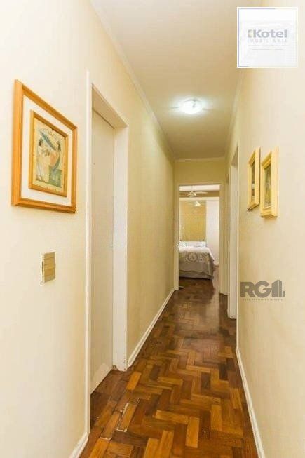 Apartamento 86m² - 3 dormitórios, 2 banheiros, 1 vaga no bairro Petrópolis — foto 4