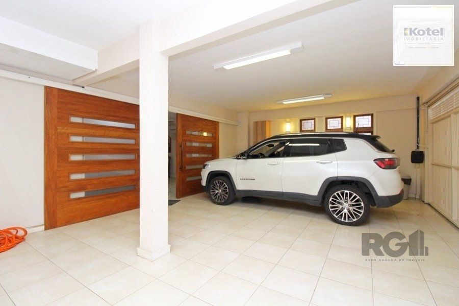 Excelente casa de 465m² com 3 dormitórios e 5 vagas de garagem. — foto 5