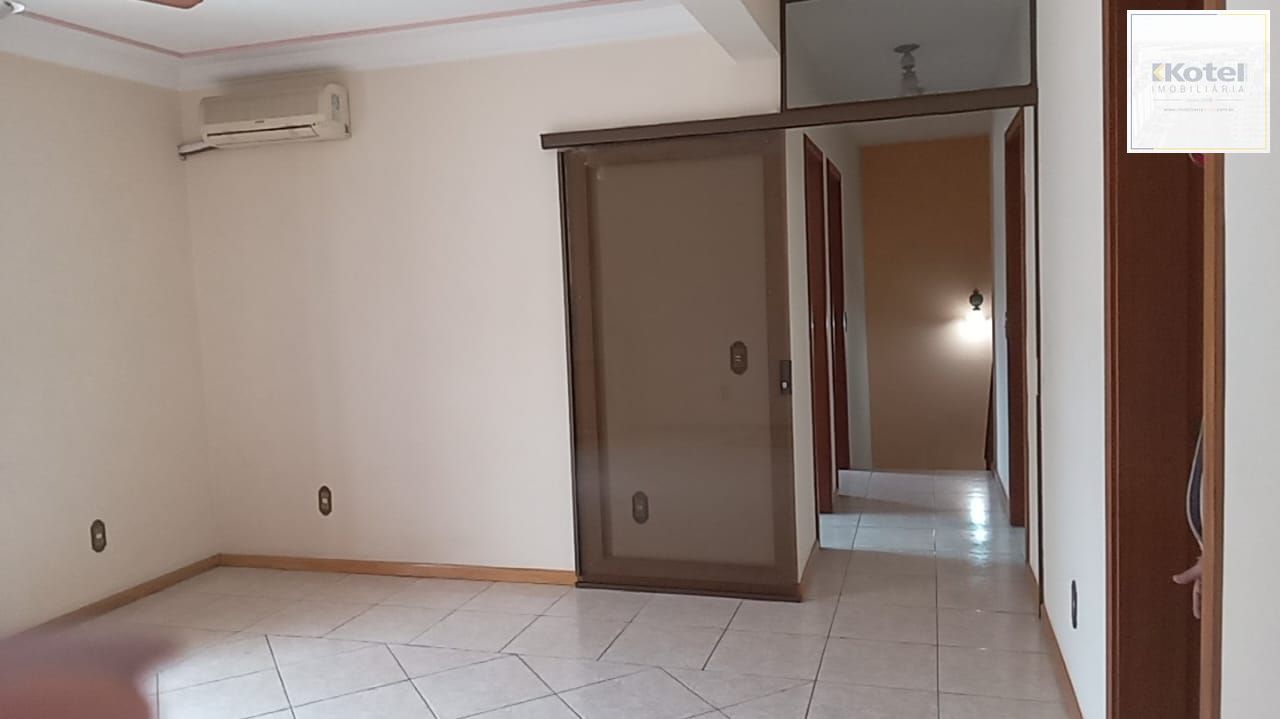 Casa 03 dormitórios, com páteo — foto 2